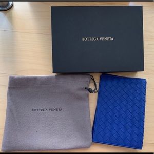 BOTTEGA VENETA Passport Holder